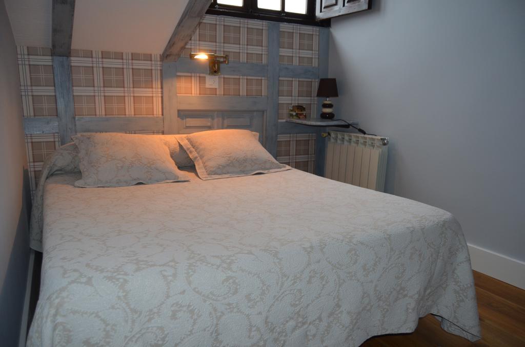 Posada Real La Montanesa Corrales De Buelna Chambre photo